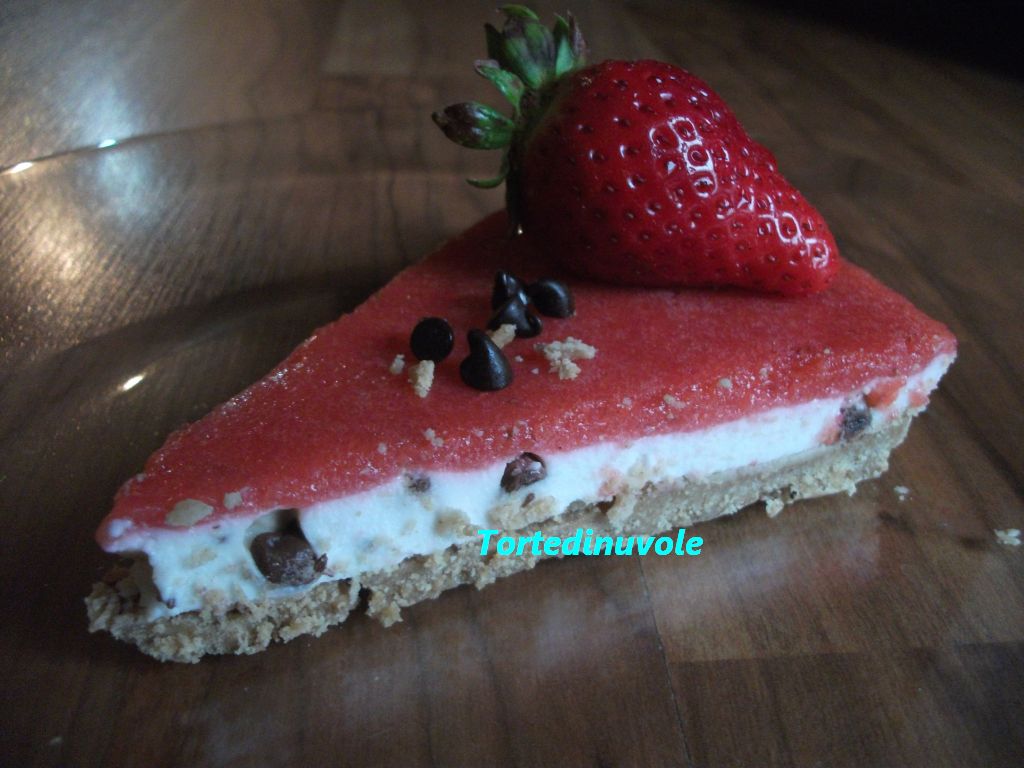 [:it]Cheesecake alle fragole e gocce di cioccolato[:]