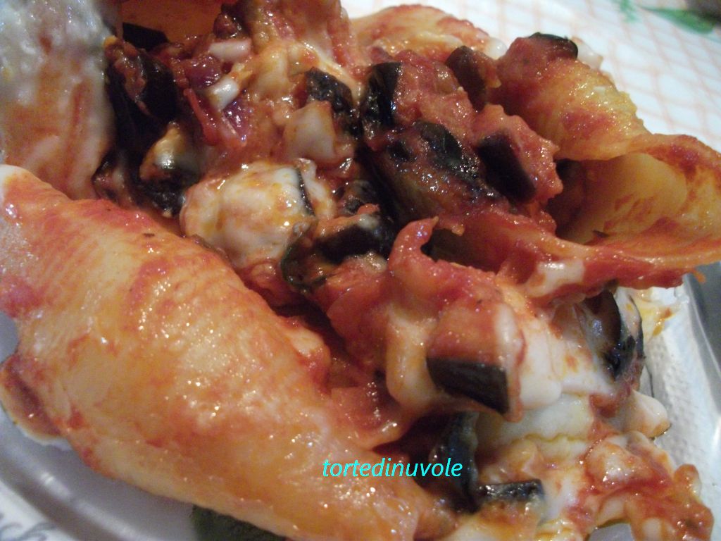 [:it]Conchiglioni con le melanzane[:]